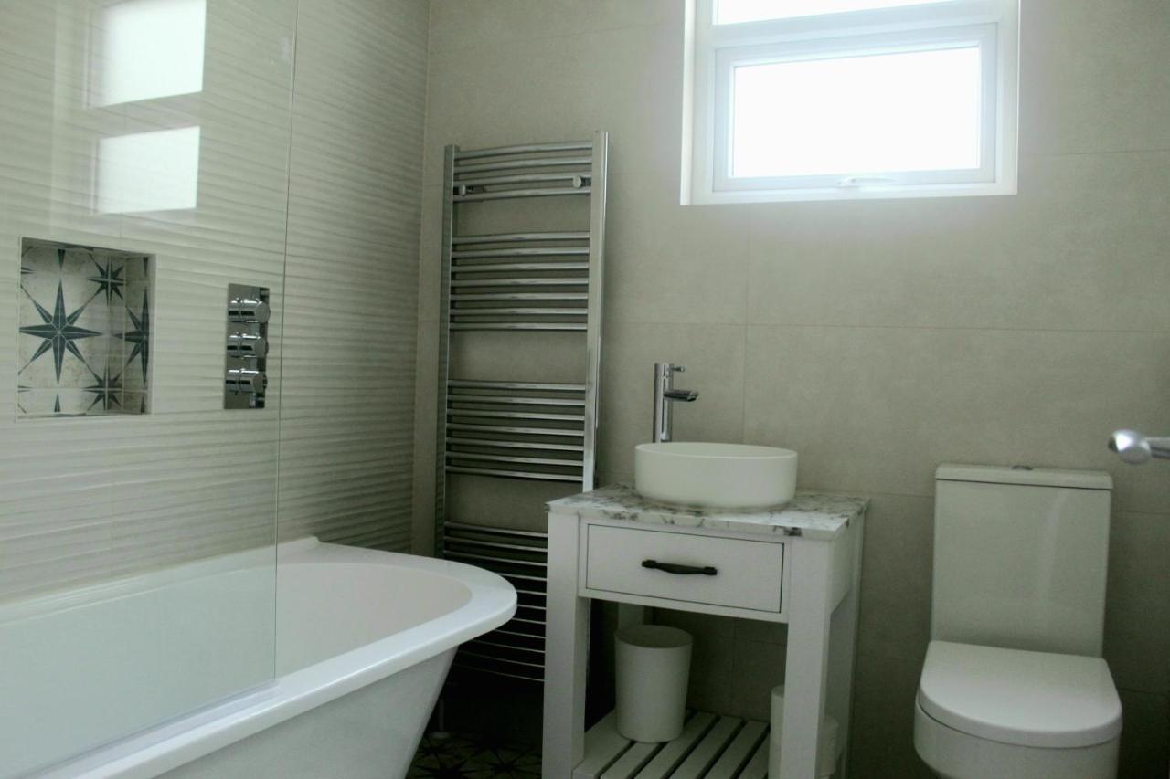 Seacliff Road Luxury Apartments 班戈北爱尔兰 外观 照片